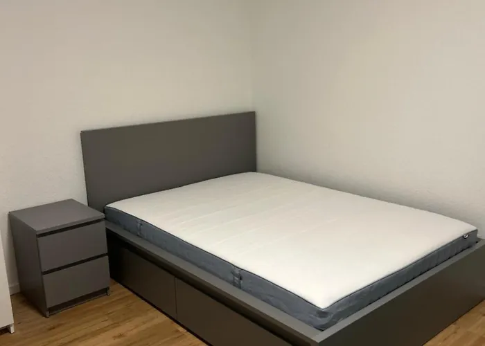 In Stuttgart-zuffenhausen - Zum Wohlfuehlen Privat bolig *